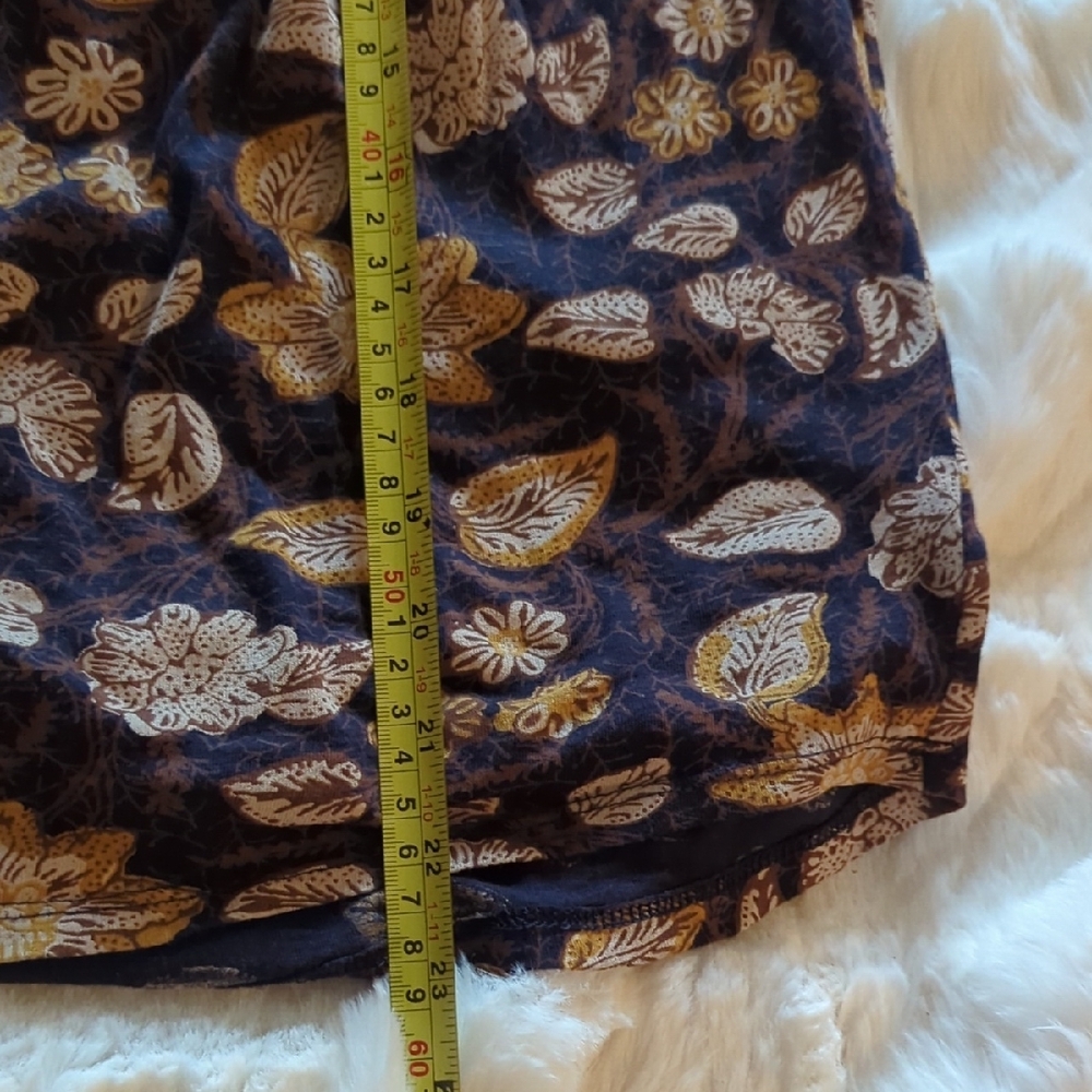 Floral Patterned Blouse - Picture 2 of 4